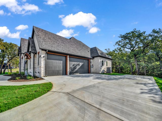 2024 Forest Bridge Drive, Azle, TX 76020