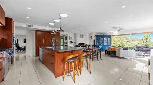 703 Via San Simon, Claremont, CA 91711