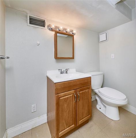 11879 Galba Drive, Florissant, MO 63033