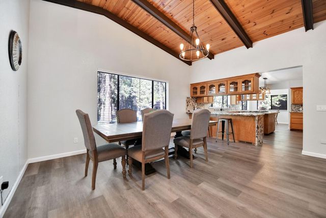 4381 Park Woods Dr, Pollock Pines, CA 95726