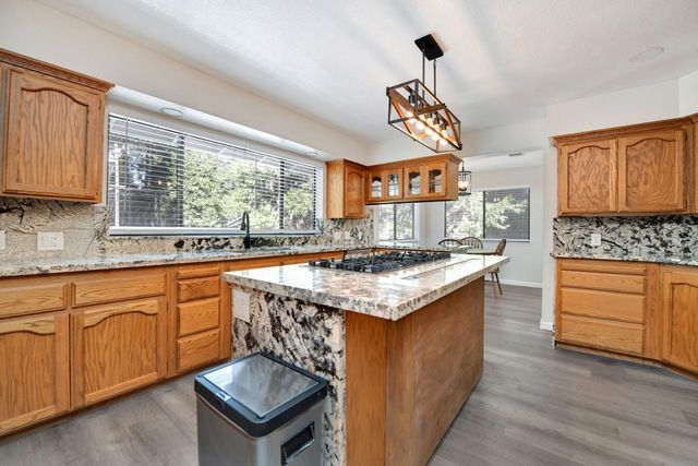 4381 Park Woods Dr, Pollock Pines, CA 95726