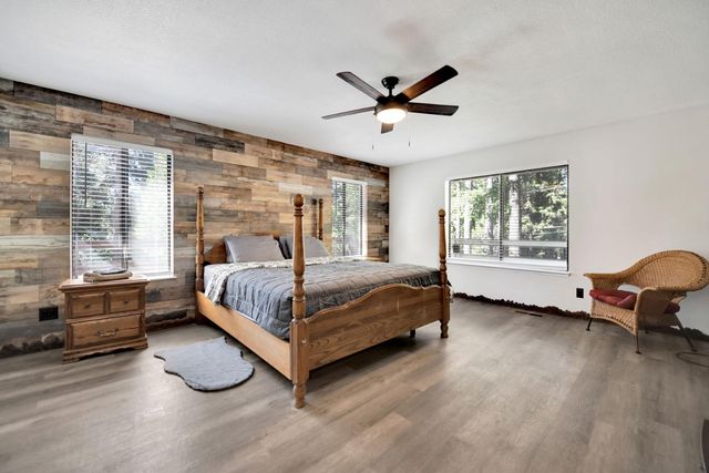 4381 Park Woods Dr, Pollock Pines, CA 95726