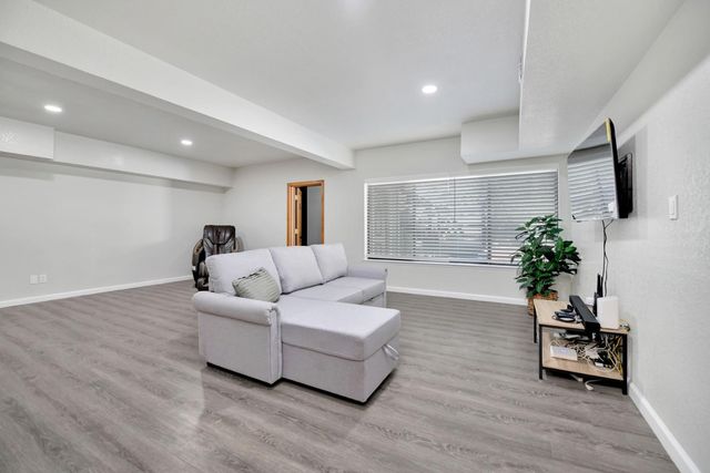 4381 Park Woods Dr, Pollock Pines, CA 95726