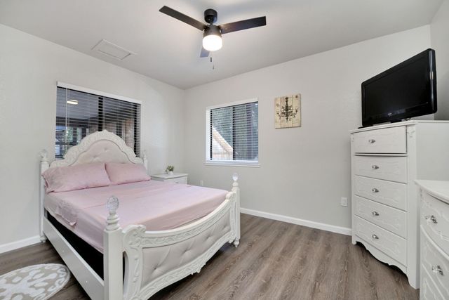 4381 Park Woods Dr, Pollock Pines, CA 95726