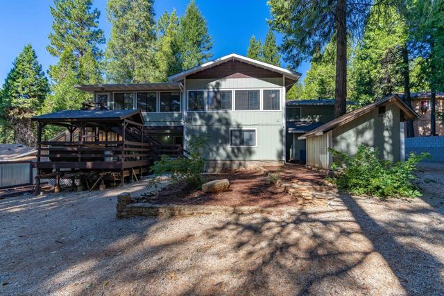 4381 Park Woods Dr, Pollock Pines, CA 95726