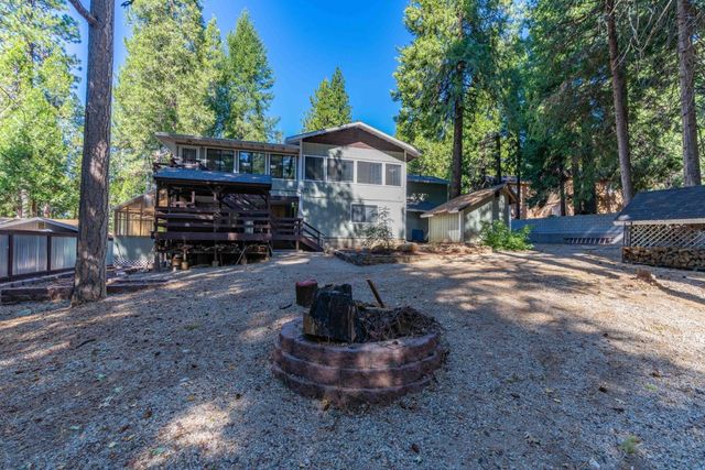 4381 Park Woods Dr, Pollock Pines, CA 95726