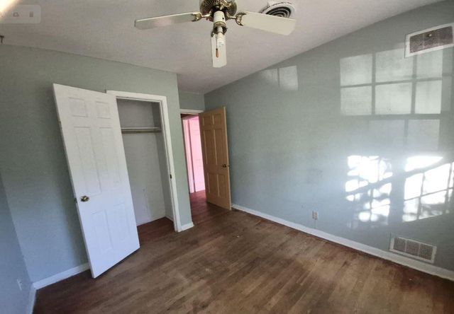 5210 W 43rd Street, Houston, TX 77092