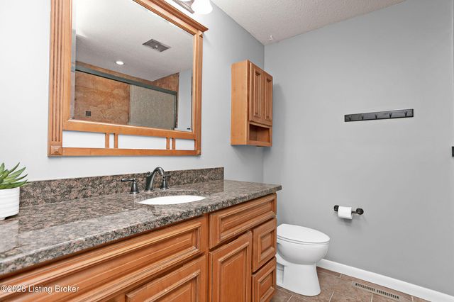 705 Bon Aire Dr, Elizabethtown, KY 42701