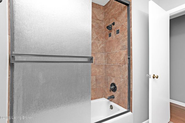 705 Bon Aire Dr, Elizabethtown, KY 42701