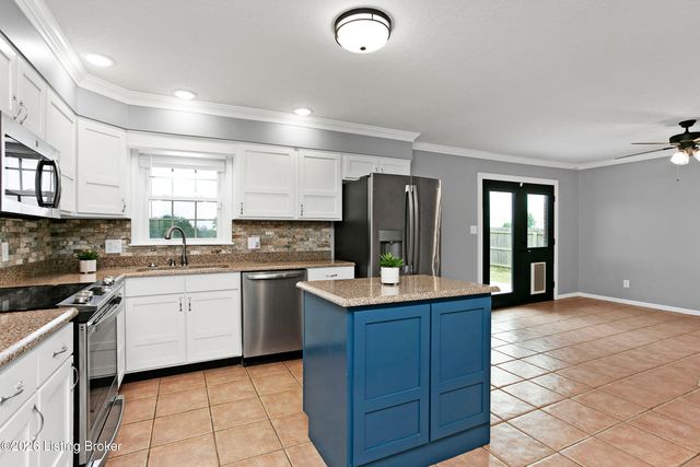 705 Bon Aire Dr, Elizabethtown, KY 42701