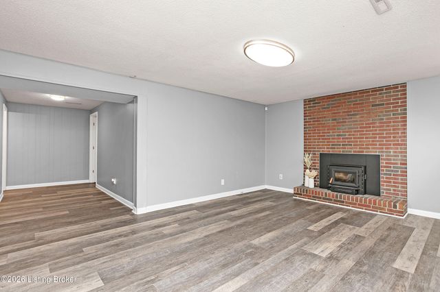 705 Bon Aire Dr, Elizabethtown, KY 42701