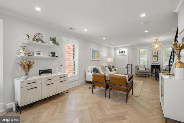 1305 INDEPENDENCE AVE SE, Washington, DC 20003
