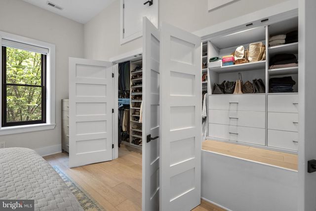 1305 INDEPENDENCE AVE SE, Washington, DC 20003