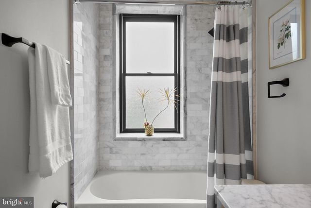 1305 INDEPENDENCE AVE SE, Washington, DC 20003