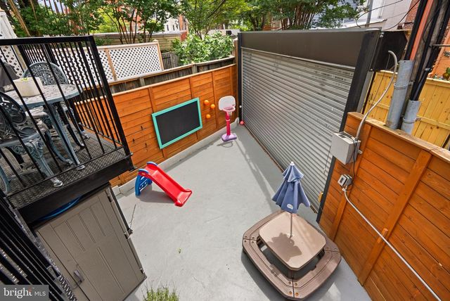 1305 INDEPENDENCE AVE SE, Washington, DC 20003