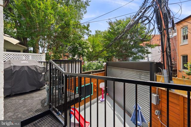 1305 INDEPENDENCE AVE SE, Washington, DC 20003