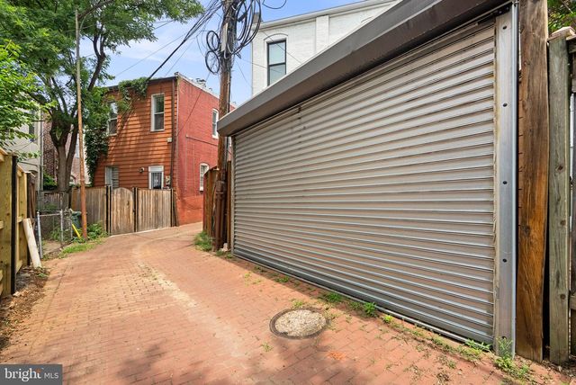 1305 INDEPENDENCE AVE SE, Washington, DC 20003