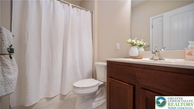 3501 Treeview Drive, Emmaus Boro, PA 18049