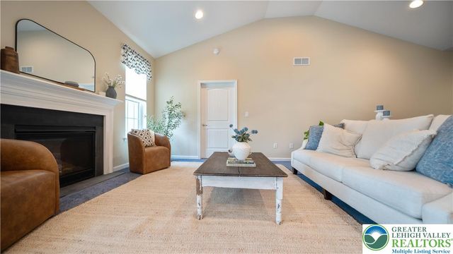 3501 Treeview Drive, Emmaus Boro, PA 18049