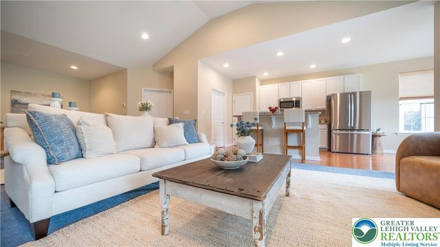 3501 Treeview Drive, Emmaus Boro, PA 18049