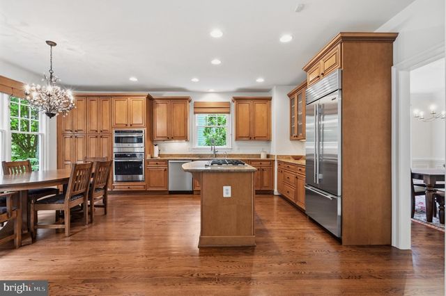 6962 PARK AVE, Mclean, VA 22101