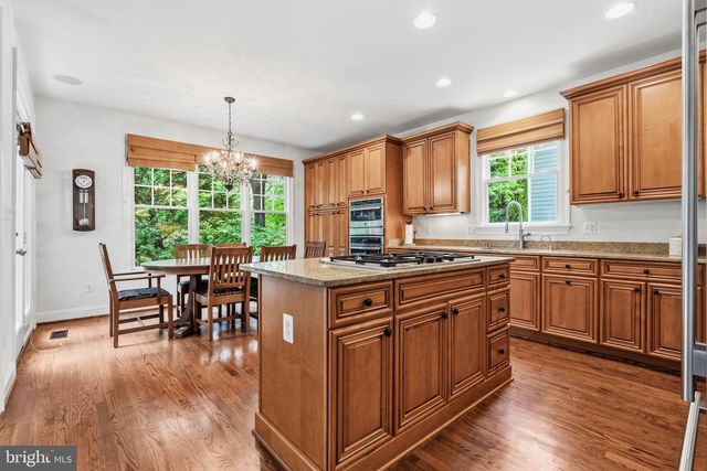 6962 PARK AVE, Mclean, VA 22101