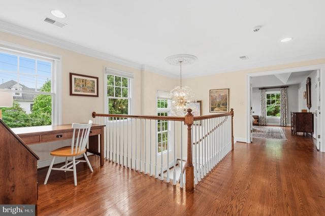 6962 PARK AVE, Mclean, VA 22101