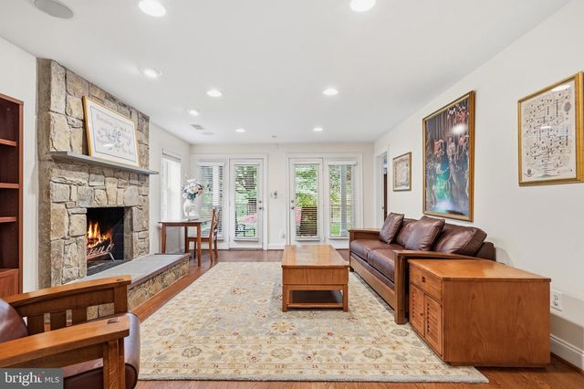 6962 PARK AVE, Mclean, VA 22101
