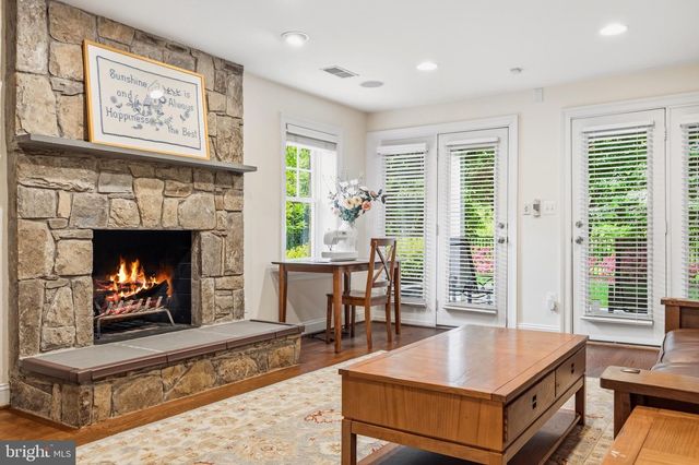 6962 PARK AVE, Mclean, VA 22101