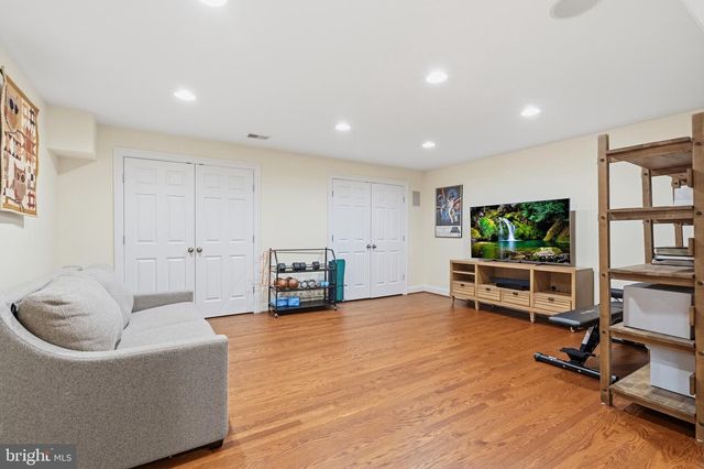 6962 PARK AVE, Mclean, VA 22101