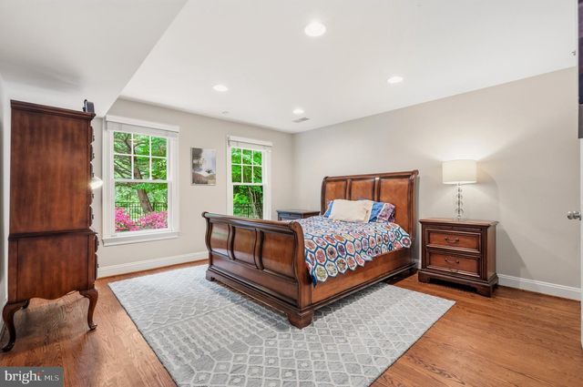 6962 PARK AVE, Mclean, VA 22101