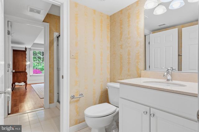 6962 PARK AVE, Mclean, VA 22101
