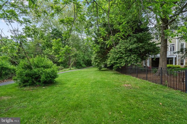 6962 PARK AVE, Mclean, VA 22101