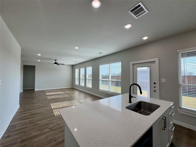 3842 Clovis Street, Midlothian, TX 76065