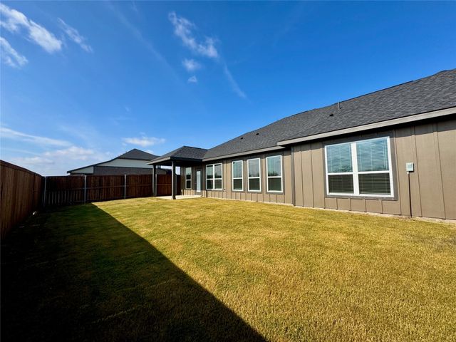 3842 Clovis Street, Midlothian, TX 76065