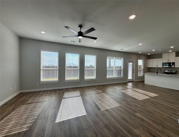 3842 Clovis Street, Midlothian, TX 76065