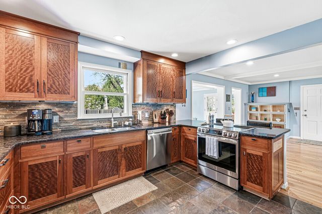 432 W 83rd Street, Indianapolis, IN 46260