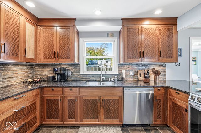 432 W 83rd Street, Indianapolis, IN 46260