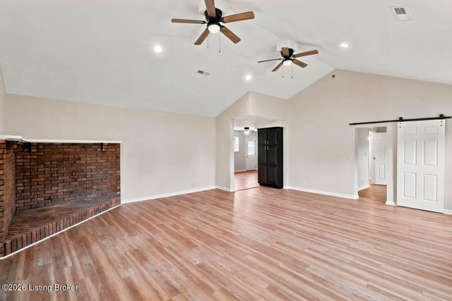 13401 Kinross Blvd, Louisville, KY 40272