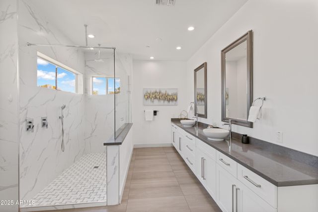 2009 N 80TH Place, Scottsdale, AZ 85257