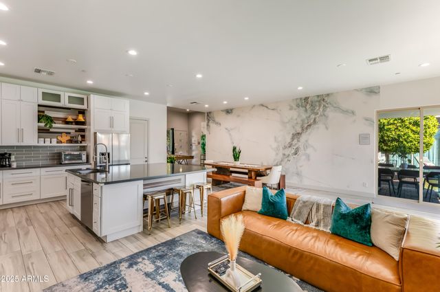 2009 N 80TH Place, Scottsdale, AZ 85257