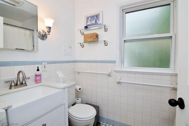 2658 Canterbury Road, Cleveland Heights, OH 44118