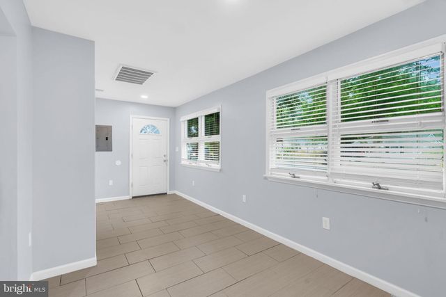 54 CENTRAL AVE, Waretown, NJ 08758