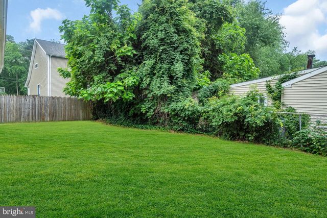54 CENTRAL AVE, Waretown, NJ 08758