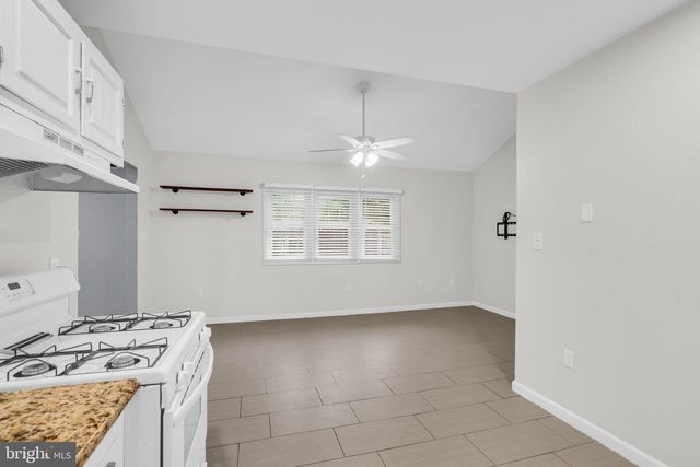 54 CENTRAL AVE, Waretown, NJ 08758