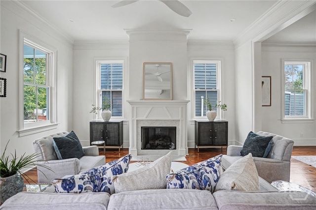 509 E Huntingdon Street, Savannah, GA 31401