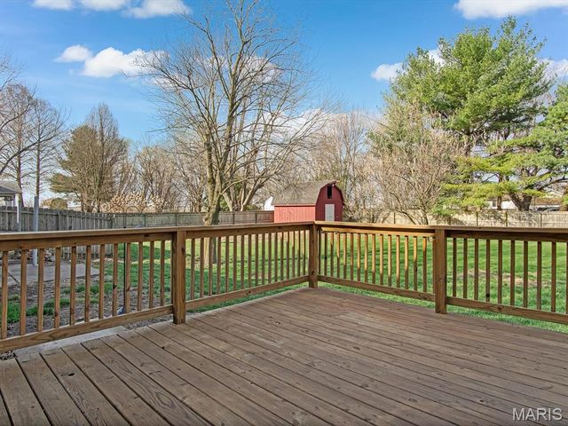 9 Parklane Drive, Troy, IL 62294