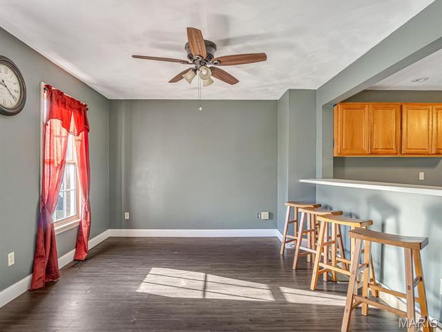 9 Parklane Drive, Troy, IL 62294