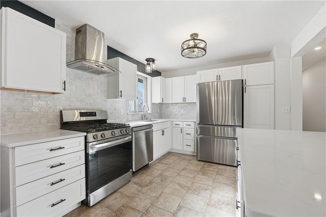 11629 Sycamore Street, Kansas City, MO 64134