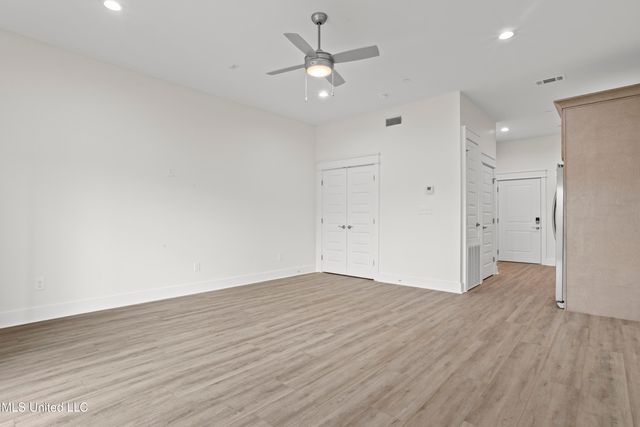 124 Court Unit #203 Street, Bay Saint Louis, MS 39520